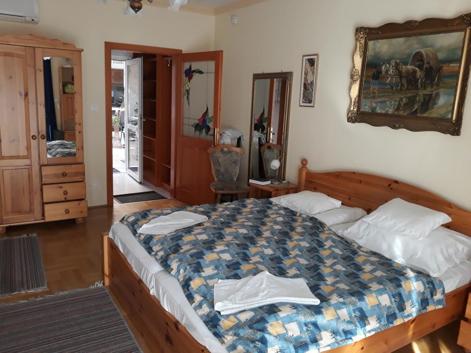 Kenezy Lux Apartman Vendeghaz Hajduszoboszlo Luaran gambar