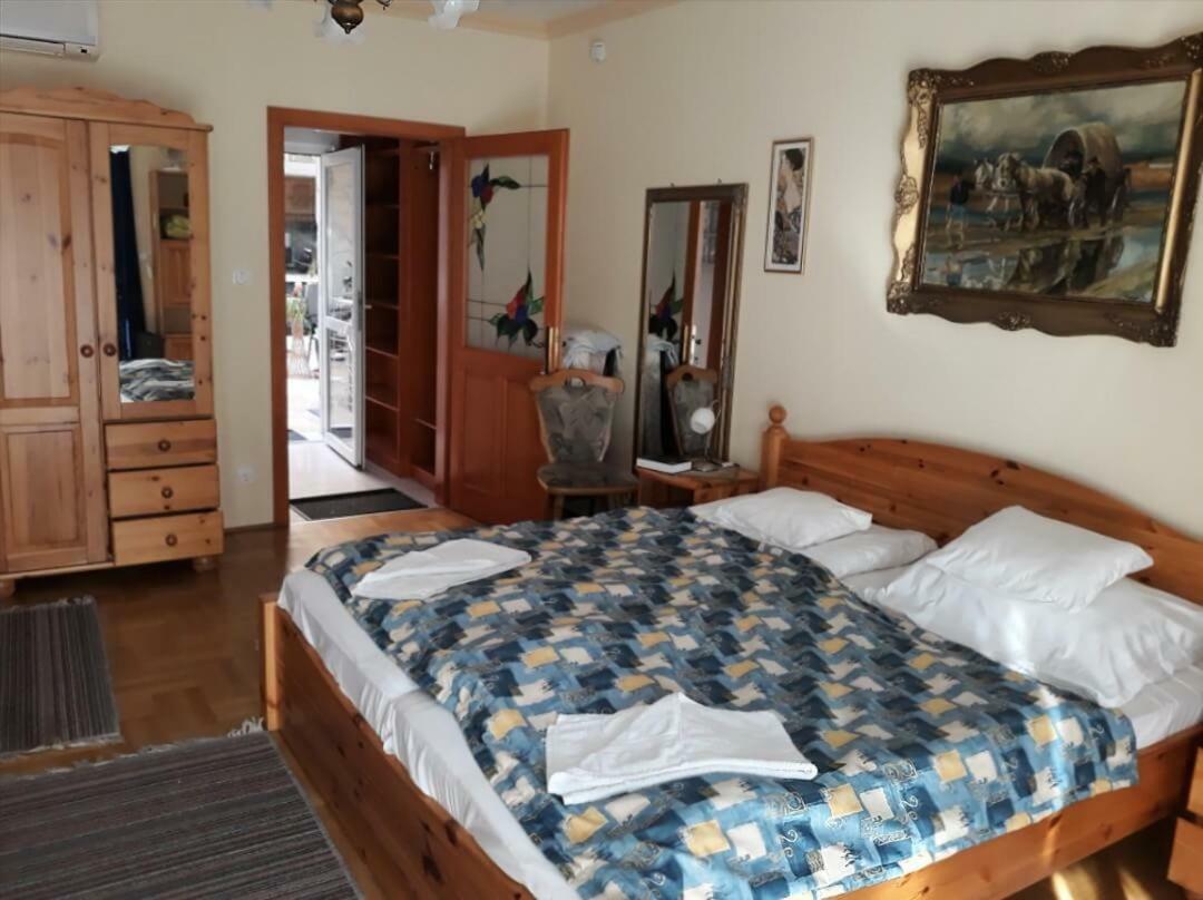 Kenezy Lux Apartman Vendeghaz Hajduszoboszlo Luaran gambar